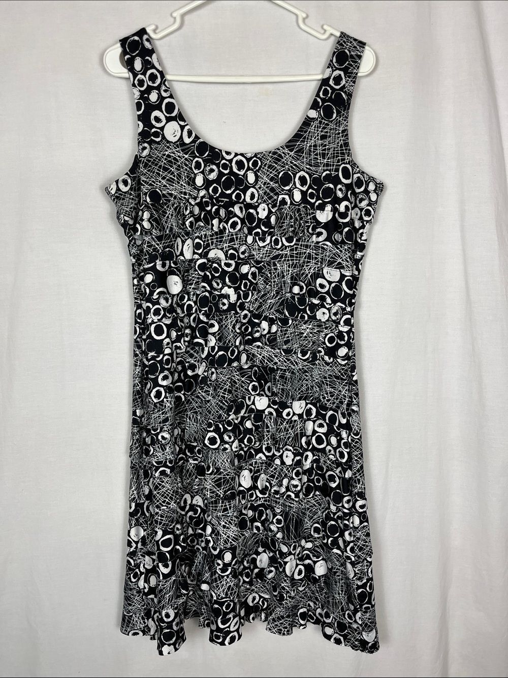 Tango Mango Black and Whote Circles Midi Dress